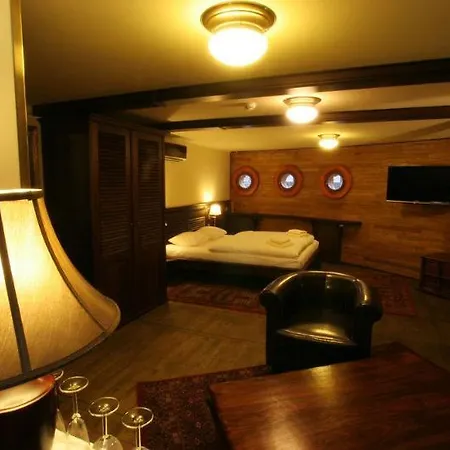 Hotel na wodzie Ristorante Matylda 3*